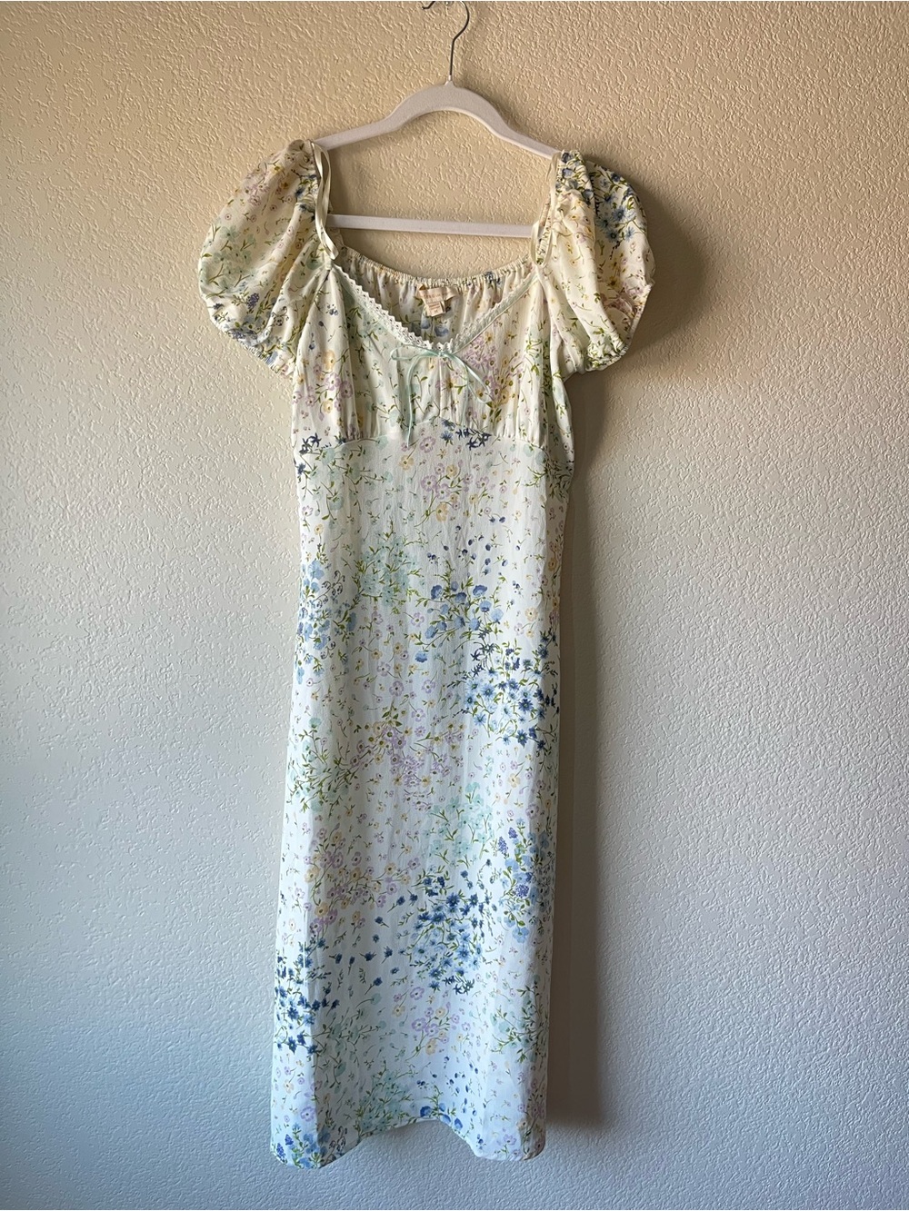 NWT Baby Doll Cottagecore Puff Sleeve Dainty Trad Wife Floral Maxi  Dress